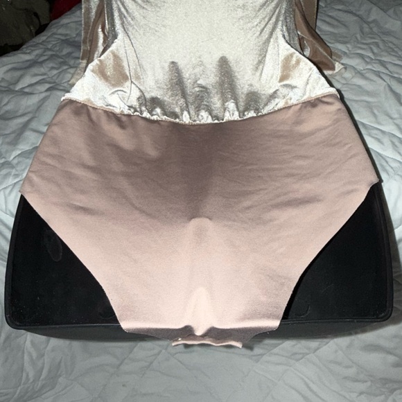 Zara Accessories Velvet Style Bodysuit - Picture 7 of 12